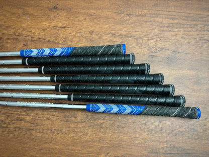 Mizuno Pro 245 Iron Set 4-PW / Dynamic Gold 120 S300 Stiff