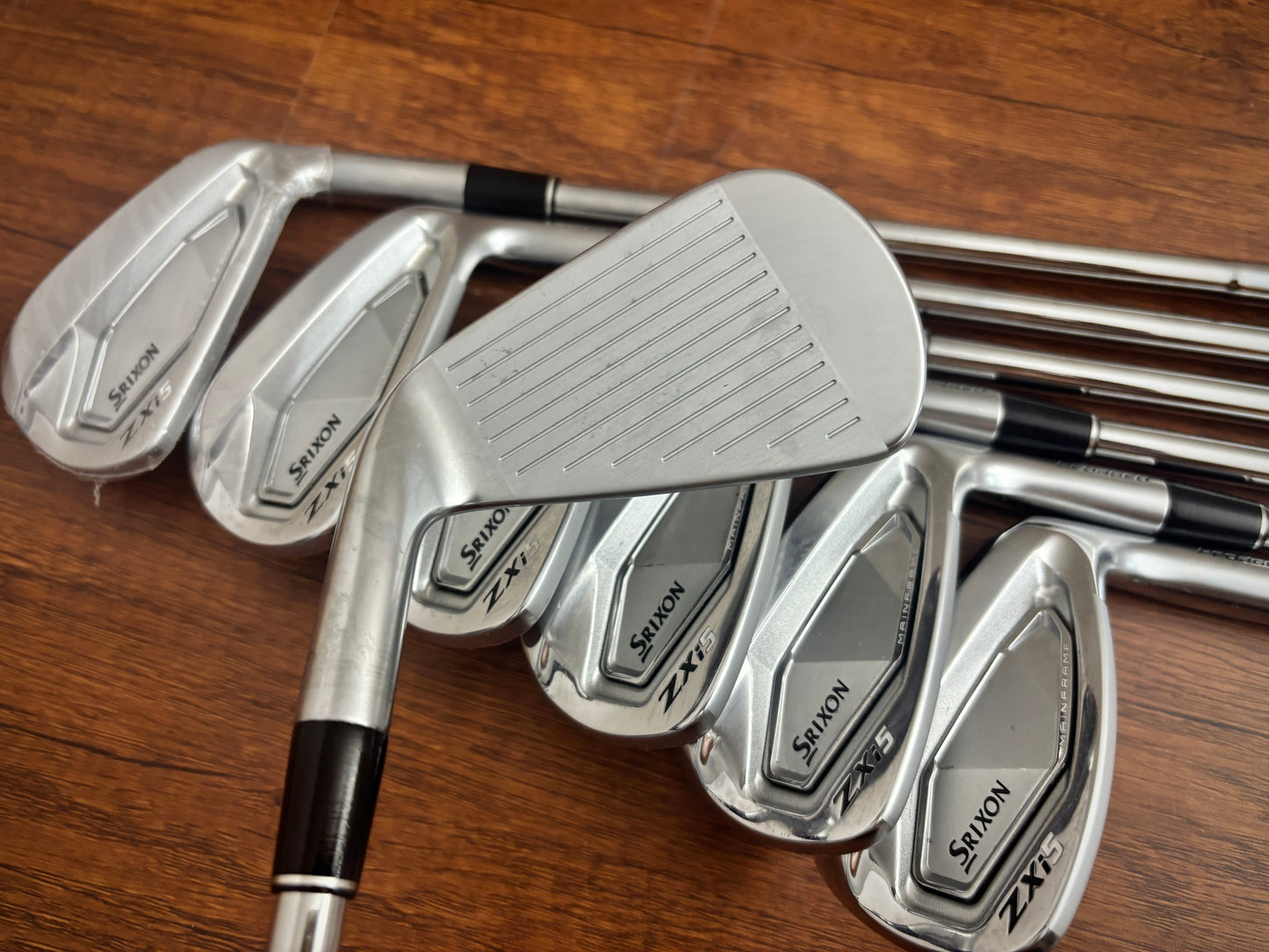 *MINT* Srixon ZXi5 Iron Set 5-AW / Dynamic Gold S300 Stiff