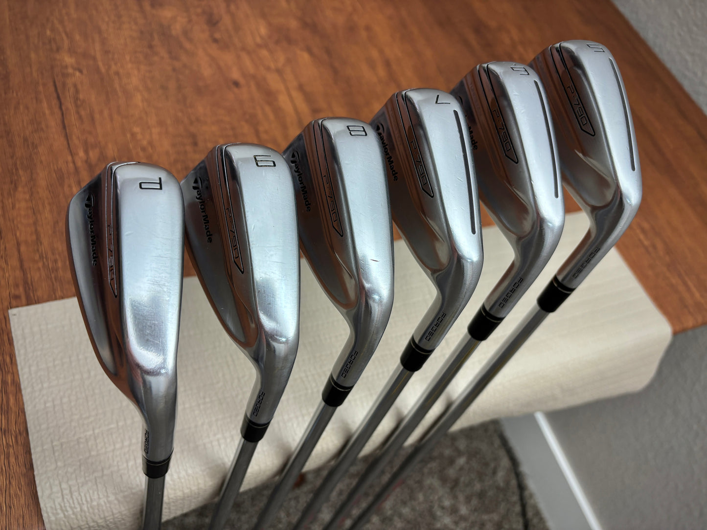 Taylormade P790 Iron Set 5-PW / NS Pro 120 X-Stiff