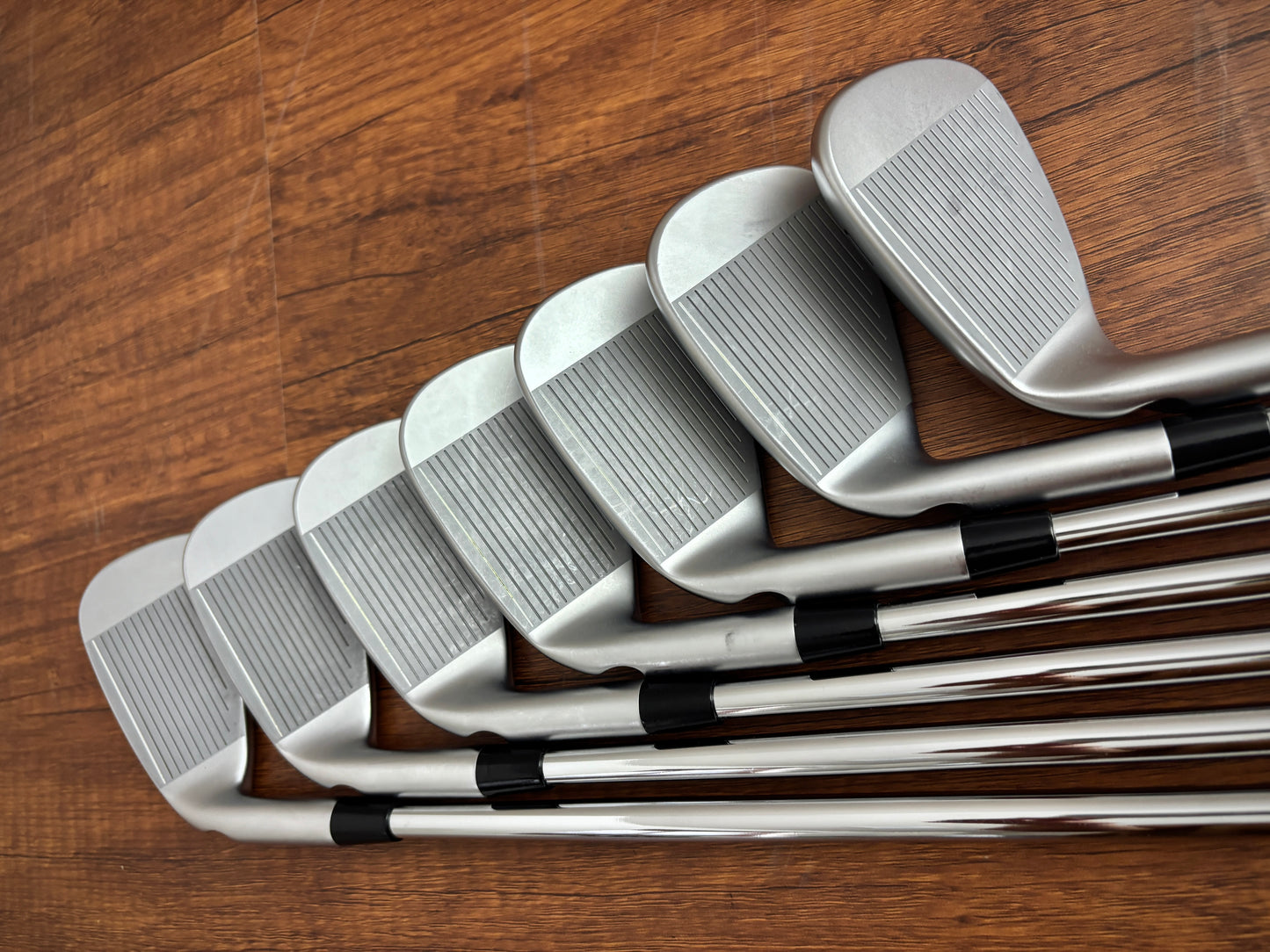 Ping i230 Iron Set 5-UW / Dynamic Gold S300 Stiff