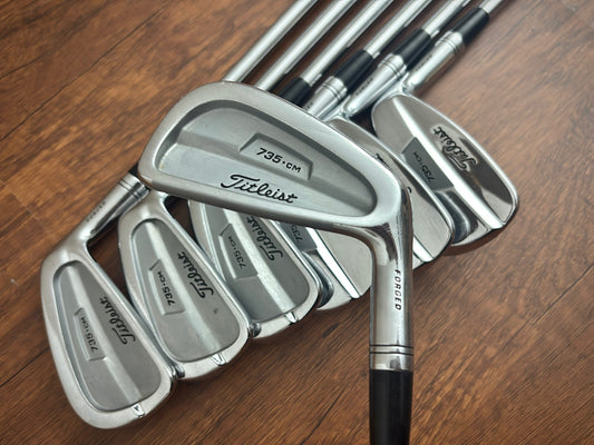 Titleist 735•CM Iron Set 4-PW / Dynamic Gold S300 Stiff