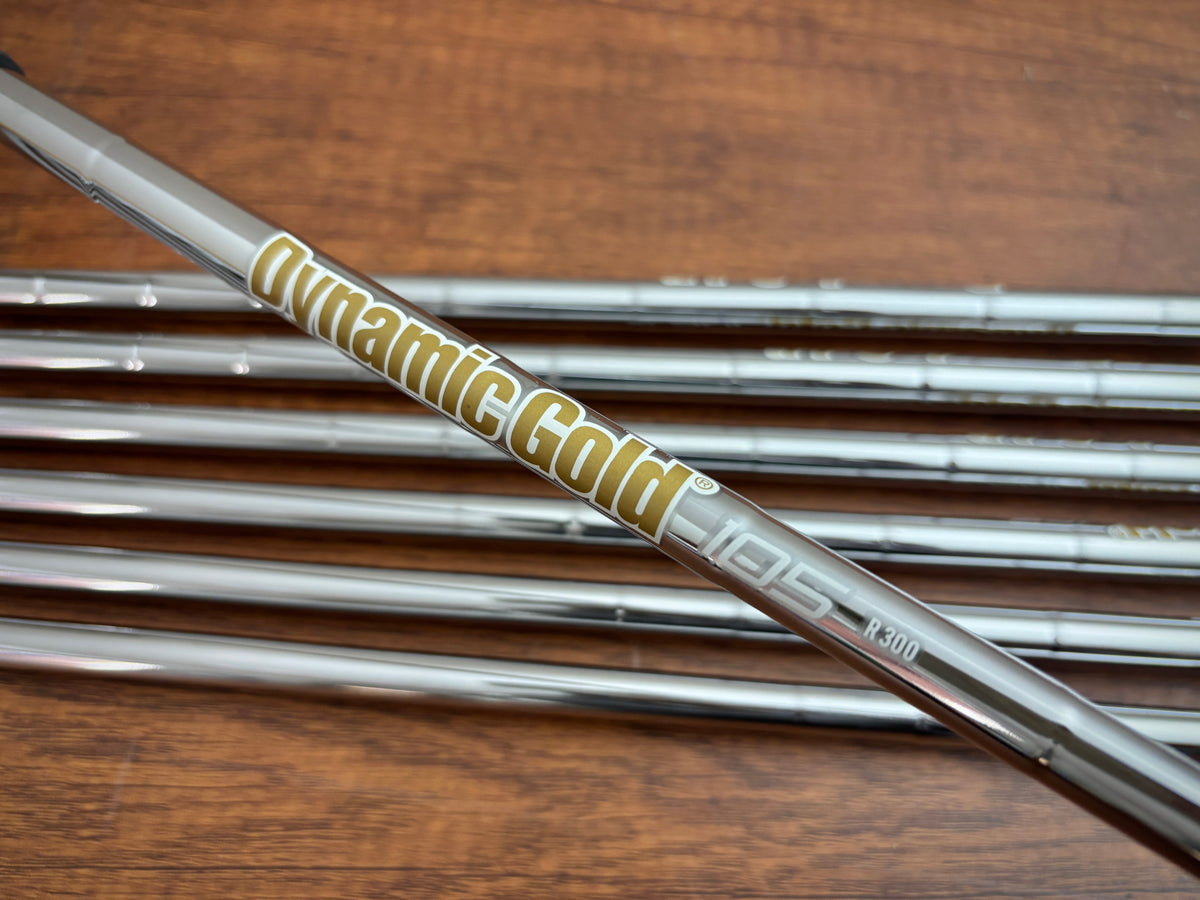 Ping G425 Iron Set 5-UW / Dynamic Gold R300 Regular Flex