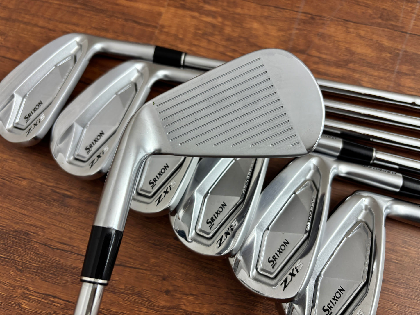 Srixon ZXi5 Iron Set 4-PW / Dynamic Gold S300 Stiff