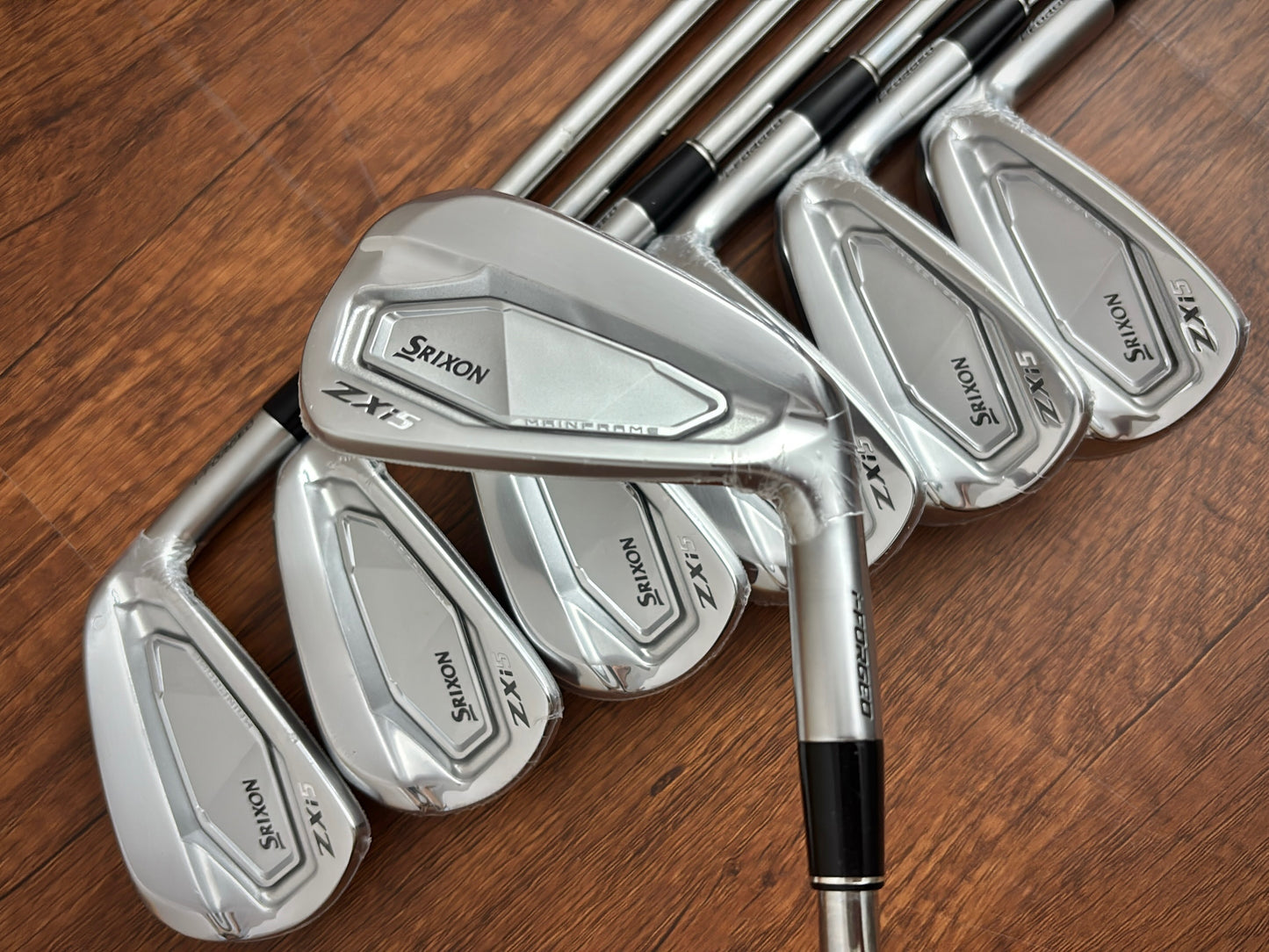 *NEW IN PLASTIC* Srixon ZXi5 Iron Set 4-PW / Dynamic Gold S300 Stiff
