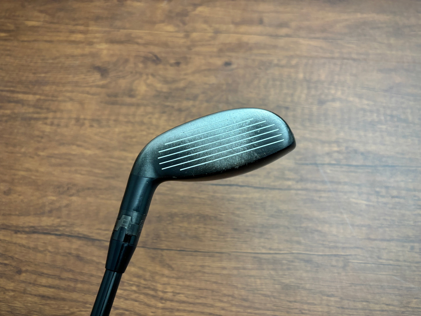Titleist 910H Hybrid 19* / Stiff