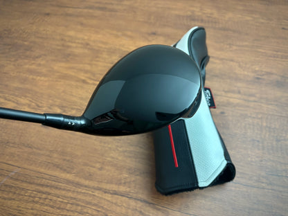 Titleist GT4 Driver 9* + headcover / Stiff