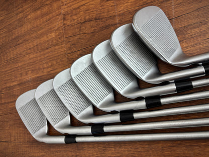 Ping i230 Iron Set 5-UW / KBS Tour C-Taper Lite Stiff