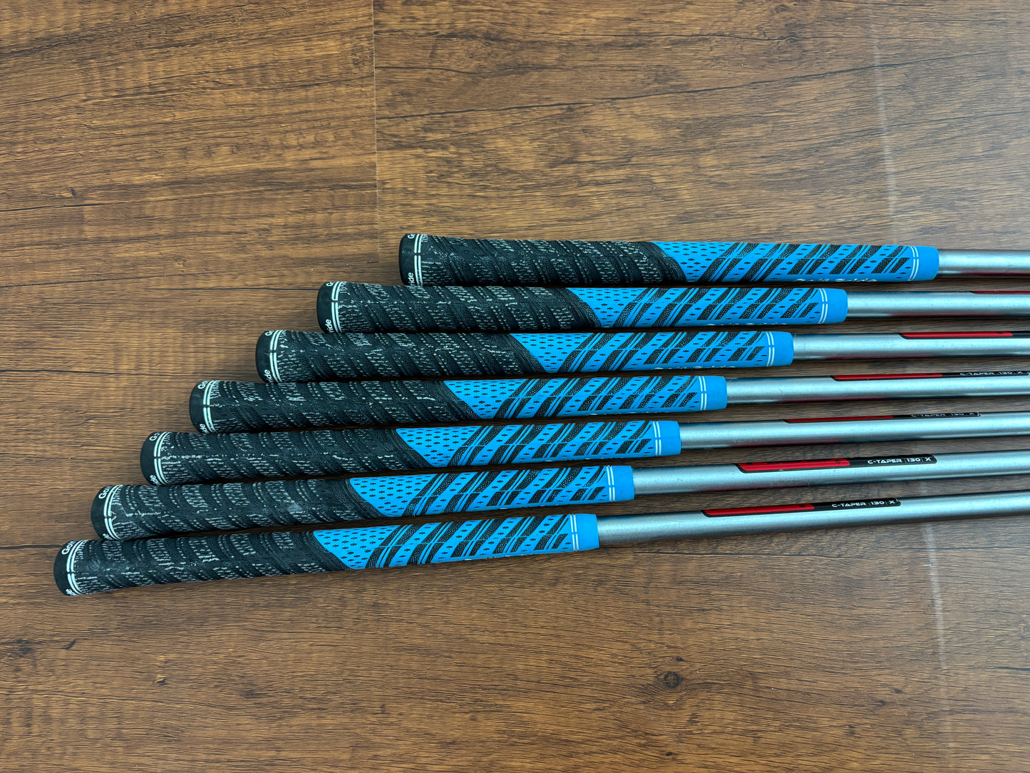 (Left-handed) Cobra King Forged TEC Iron Set 4-PW / KBS Tour C-Taper 130 X-Stiff