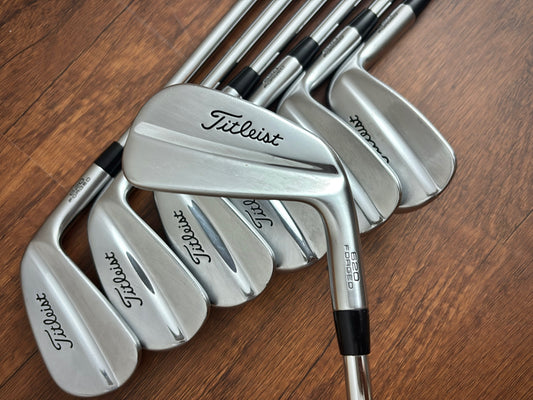Titleist 620 MB Iron Set 4-PW / KBS Tour Stiff