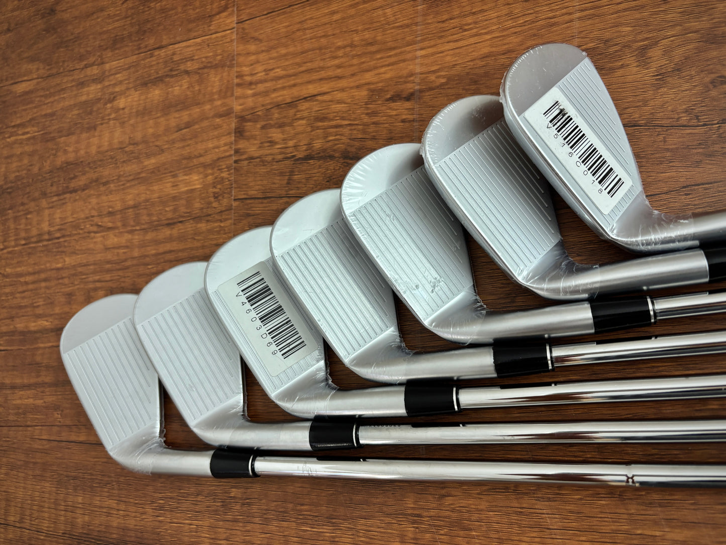 *NEW IN PLASTIC* Srixon ZXi7 Iron Set 5-AW / Dynamic Gold S300 Stiff