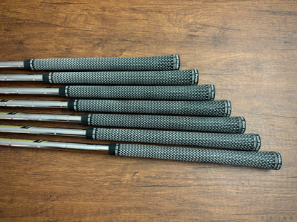 Taylormade P7MB Iron Set 4-PW / Dynamic Gold Tour Issue X100 X-Stiff