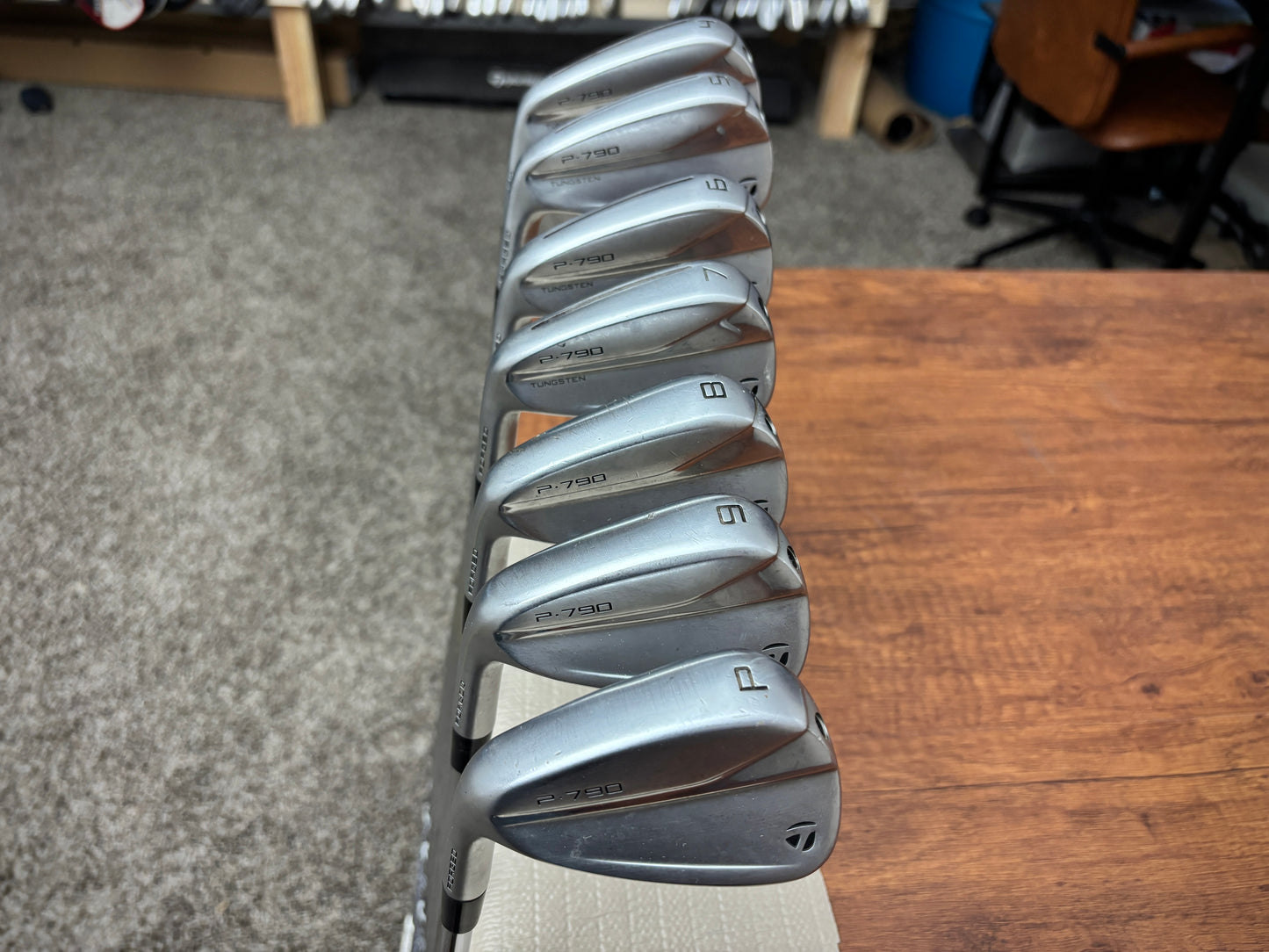 (Left-handed) +1" Taylormade P790 '21 Iron Set 4-PW / Project X LZ 6.0 Stiff