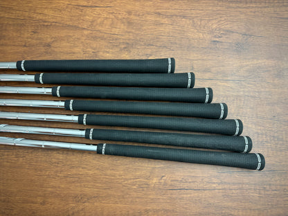 Titleist T100 ‘23 Iron Set 4-PW / True Temper AMT S300 Stiff