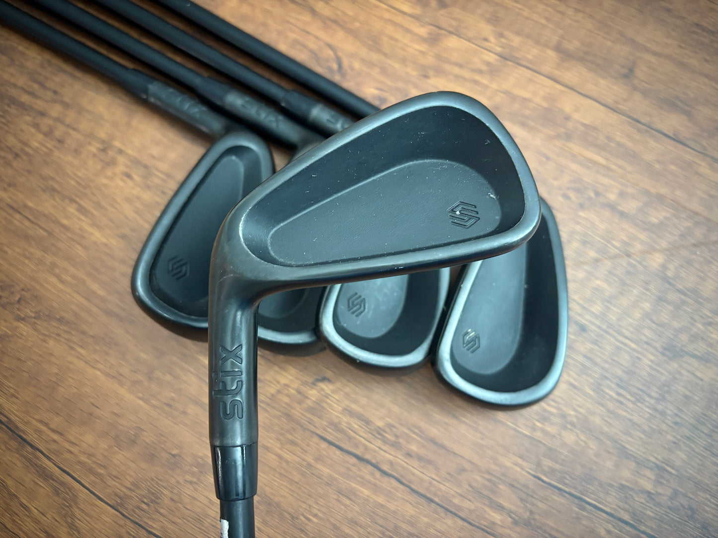 (Left-handed) Stix Perform Series Iron Set 6-PW / Stiff Flex