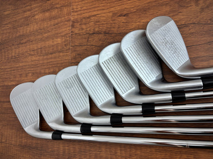 Titleist T200 Iron Set 4-PW / Dynamic Gold X-Stiff