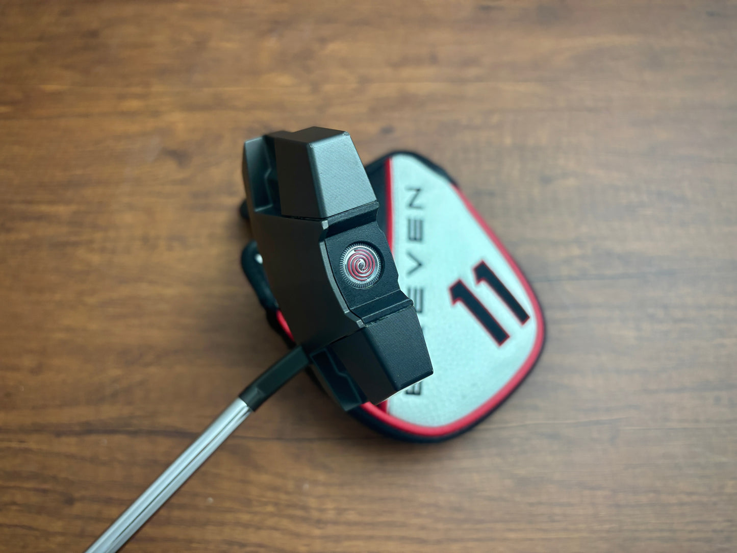 Odyssey Eleven Putter 34" + headcover