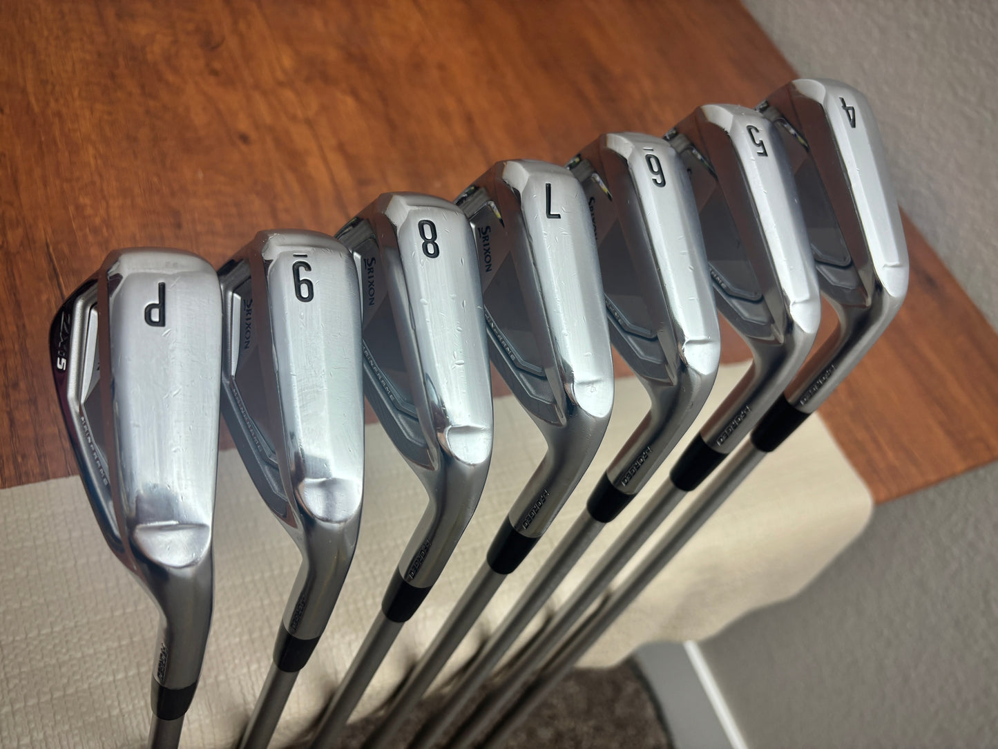 Srixon ZXi5 Iron Set 4-PW / KBS Tour C-Taper Lite 110 Stiff