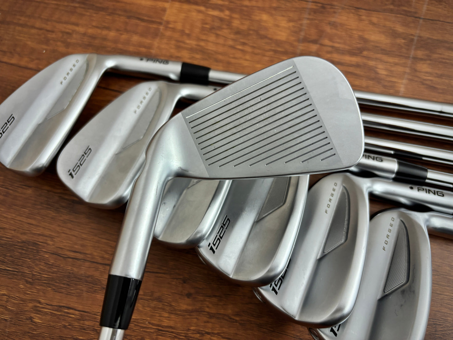 Ping i525 Iron Set 5-UW / KBS Tour Stiff
