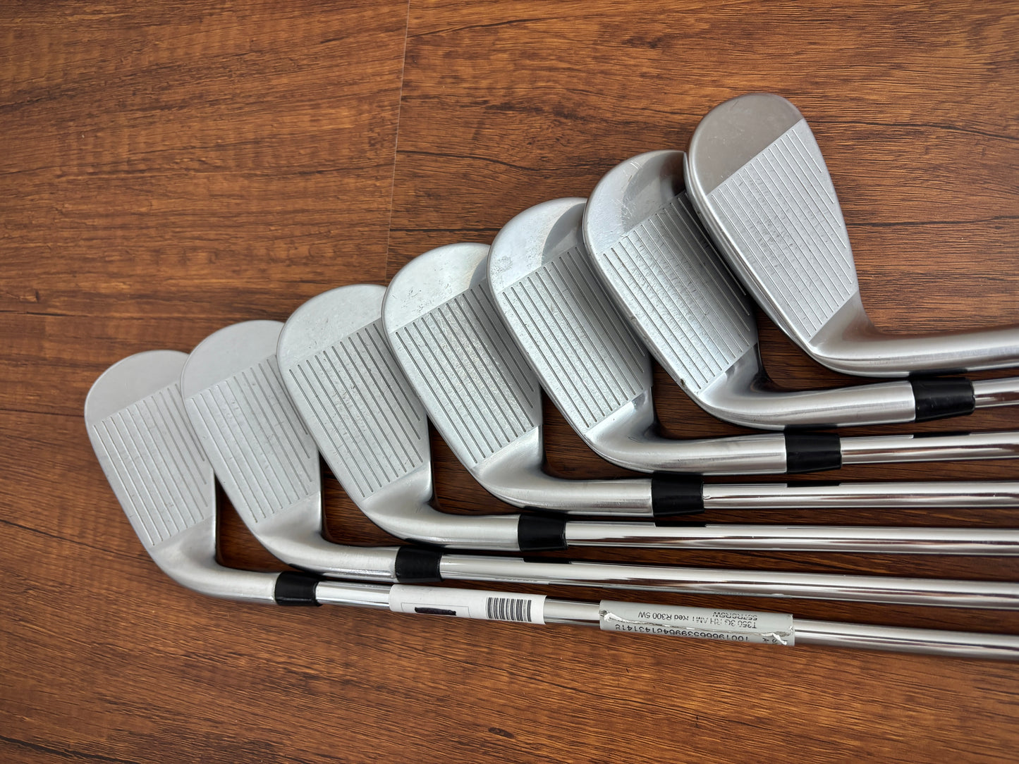 Titleist T350 ‘23 Iron Set 5-GW / True Temper AMT R300 Regular