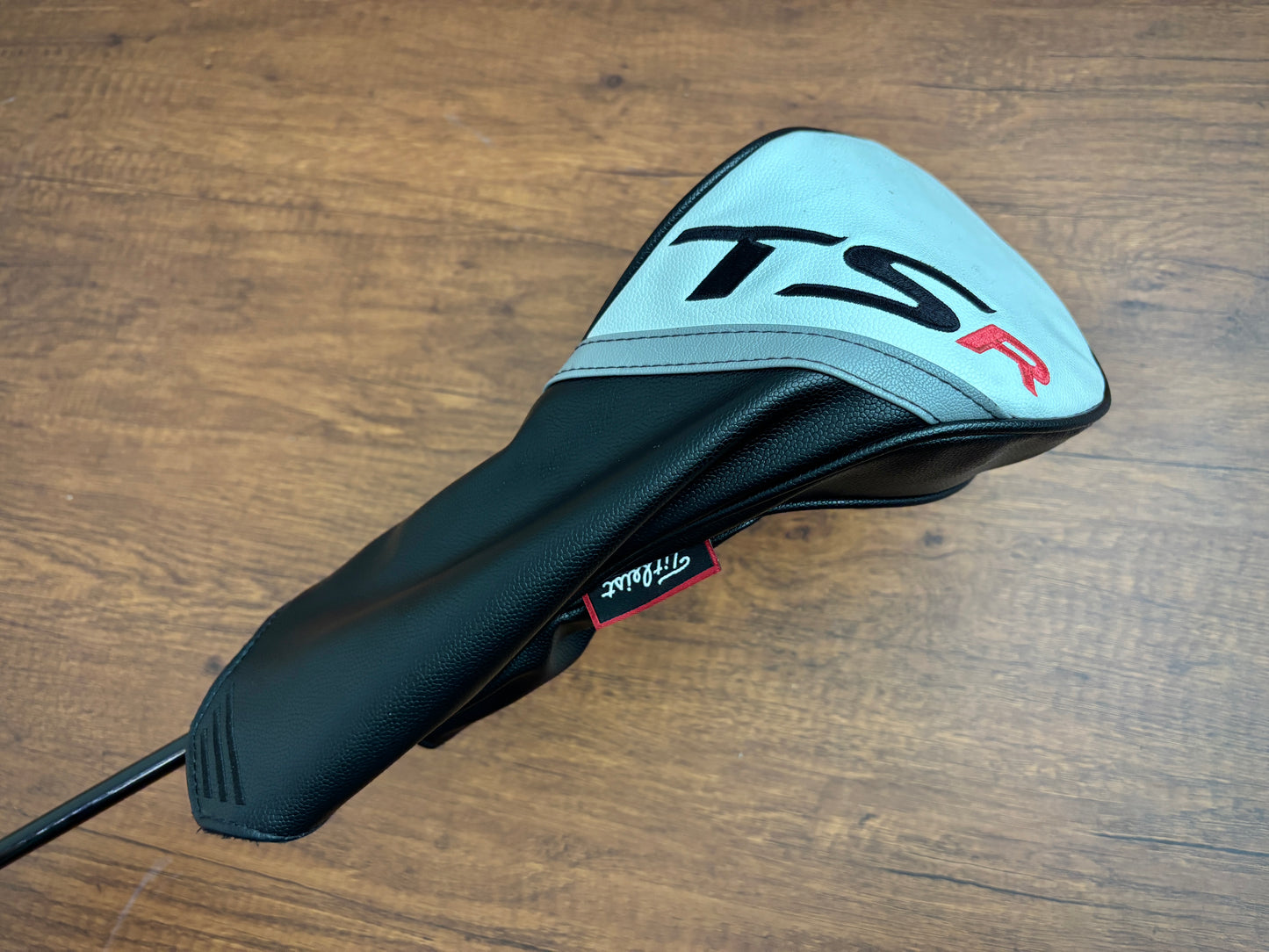 Titleist TSR2 Driver 11* + headcover / Regular Flex