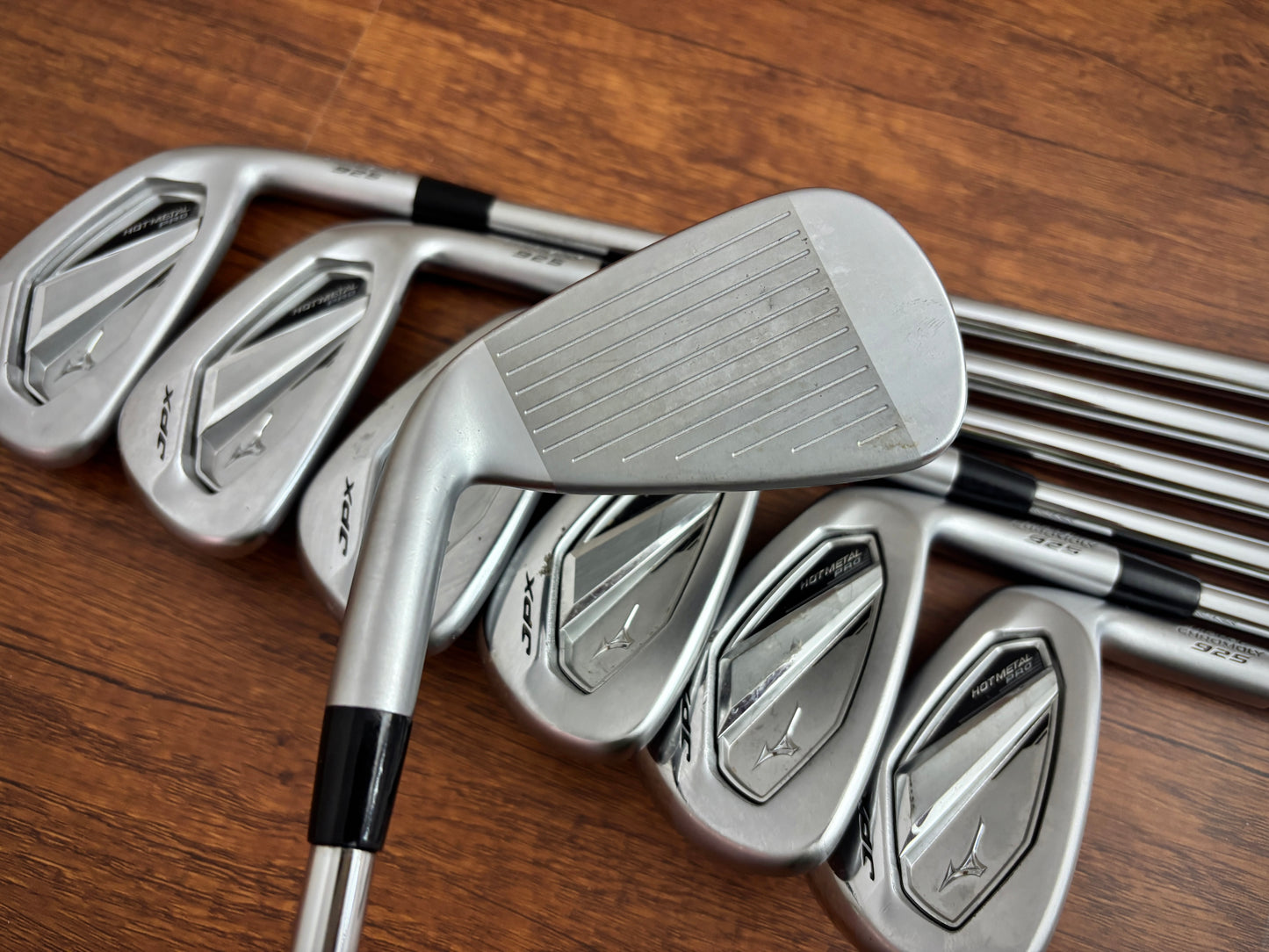Mizuno JPX 925 Hot Metal Pro Iron Set 4-PW / Dynamic Gold S300 Stiff