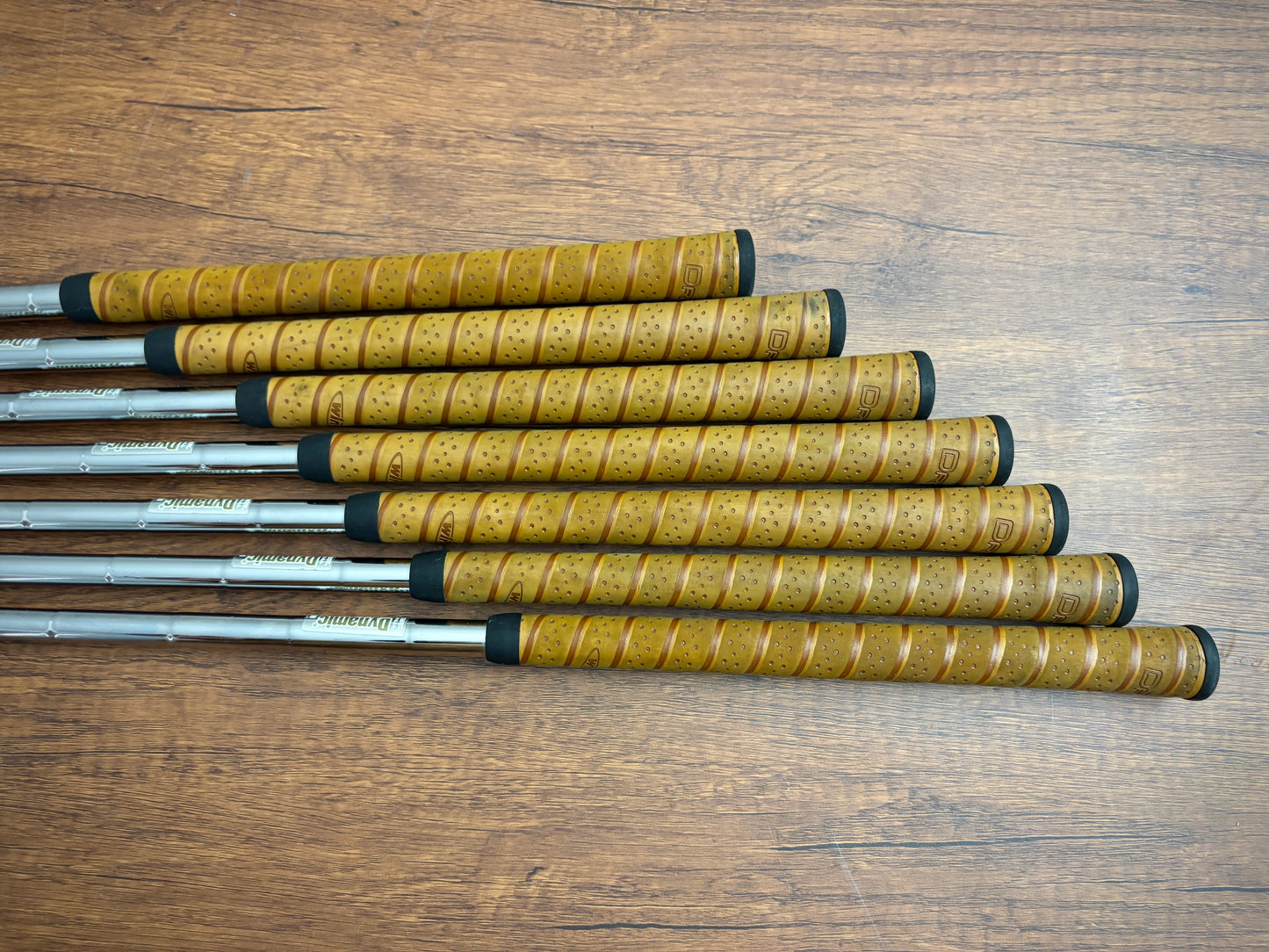 Taylormade P790 Iron Set 5-AW / Dynamic Gold R300 Regular Flex