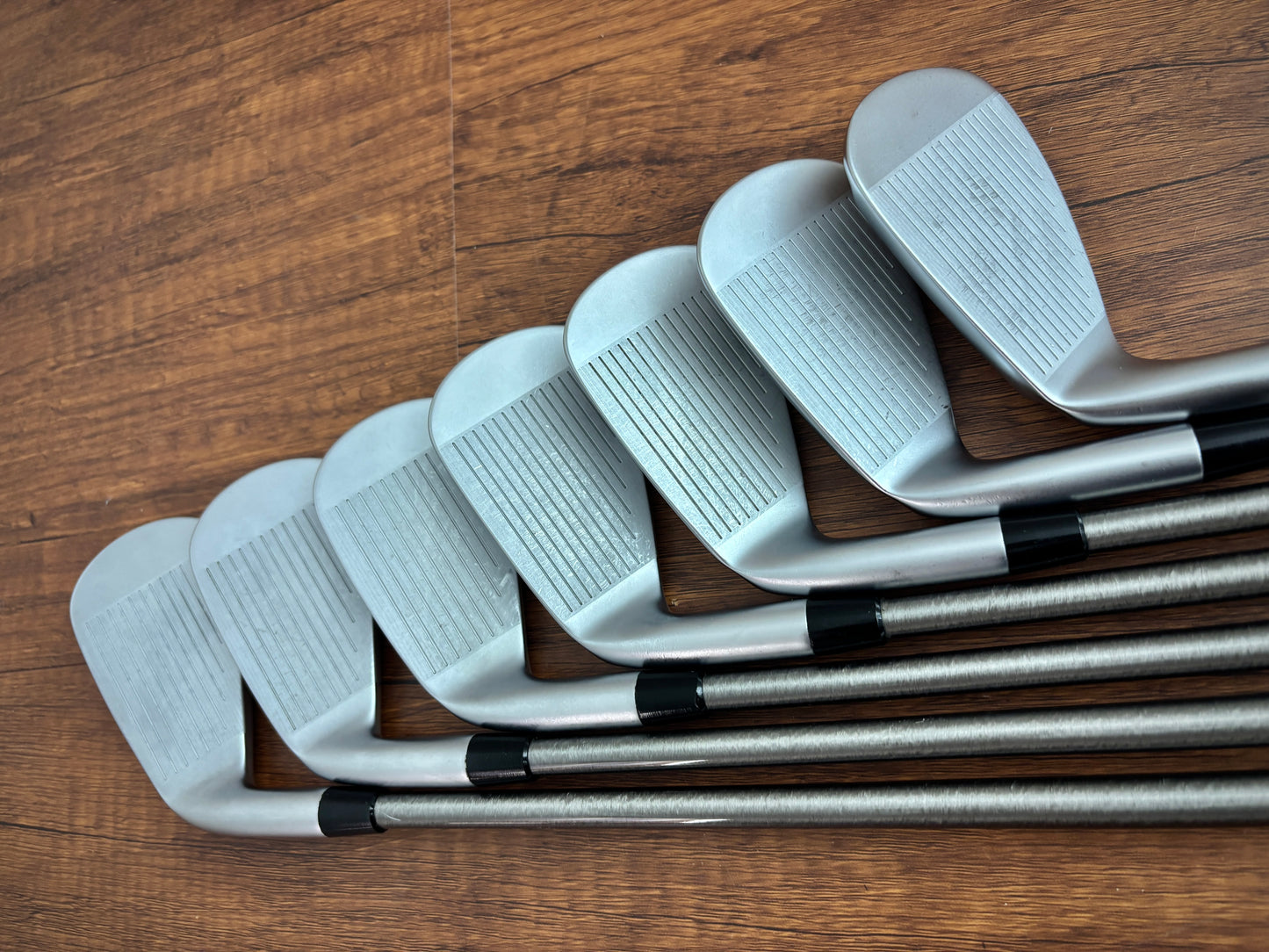 Srixon ZXi4 Iron Set 5-AW / Aerotech Steelfiber Stiff
