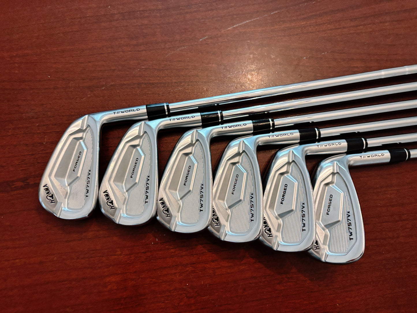 Honma TW757Vx Iron Set 5-PW / NS Pro 105 Stiff