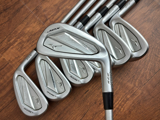 Mizuno JPX 925 Forged Iron Set 4-PW / KBS Tour C-Taper Lite 110 Stiff