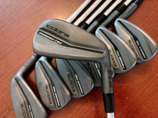 Cobra King Forged TEC Black ‘23 Iron Set 5-GW / True Temper Elevate Regular Flex