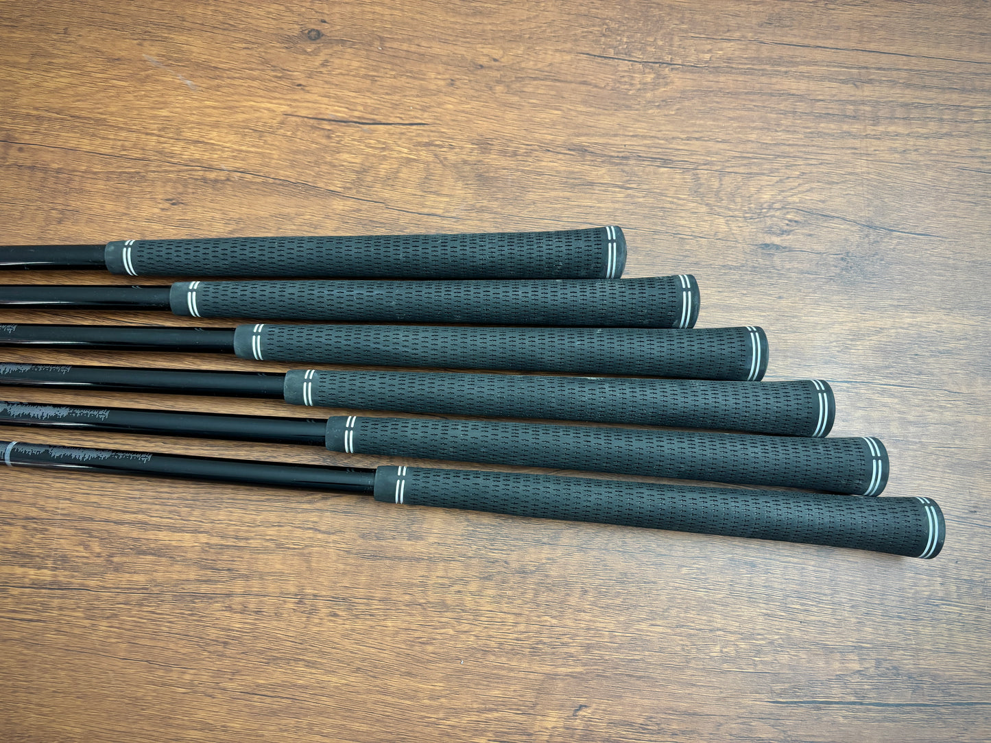 Mizuno JPX 925 Hot Metal Pro Iron Set 5-PW / Mitsubishi MMT Stiff Graphite