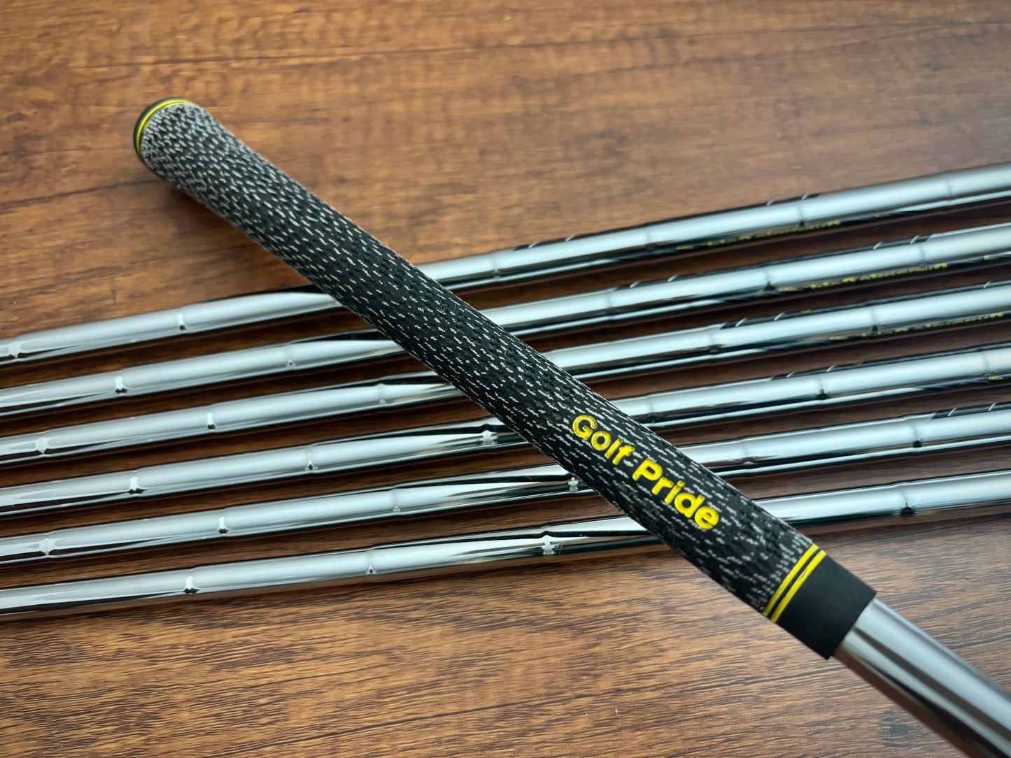 Srixon ZXi7 Iron Set 4-PW / Dynamic Gold S300 Stiff