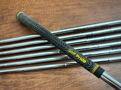 Srixon ZXi7 Iron Set 4-PW / Dynamic Gold S300 Stiff