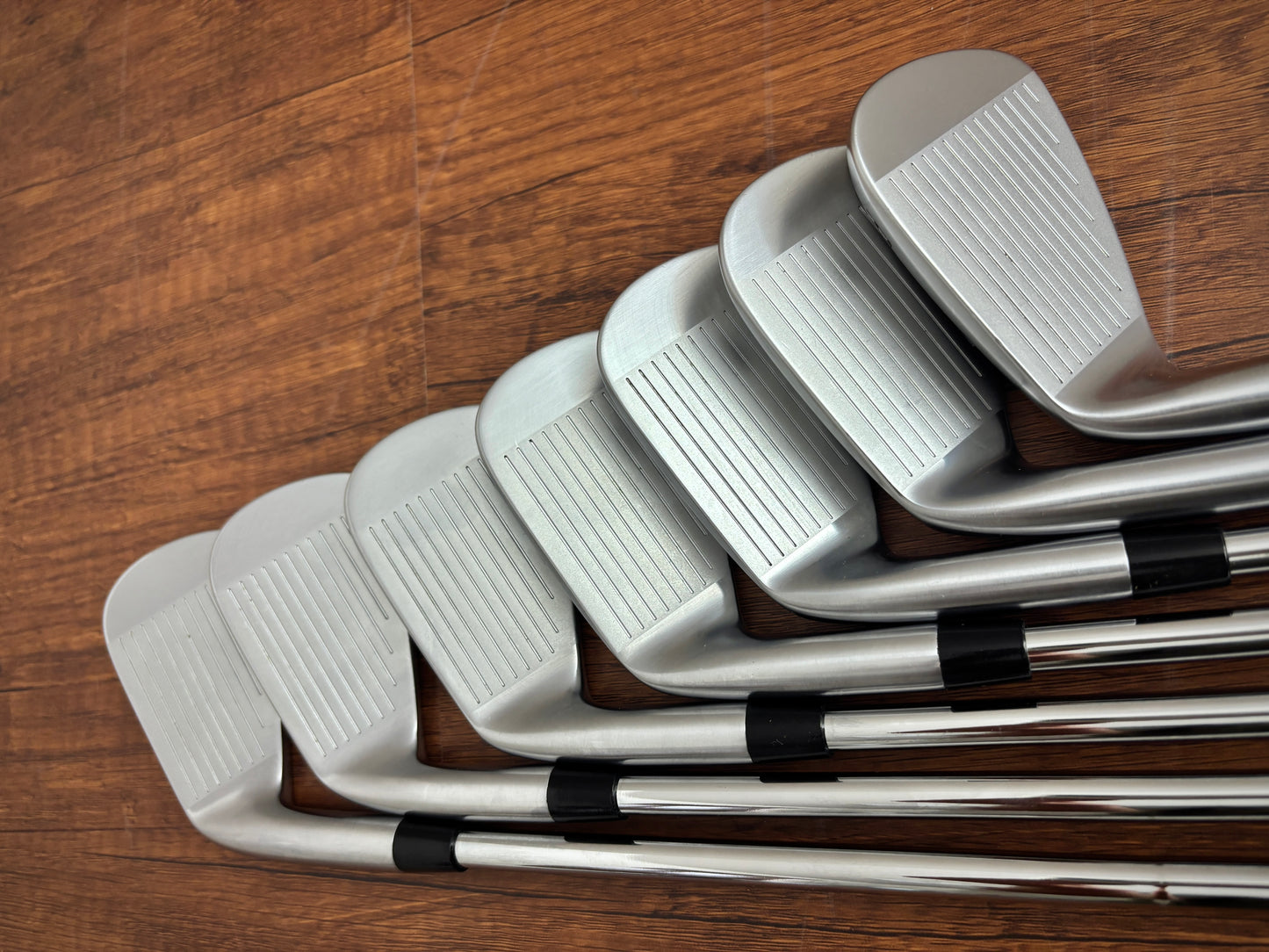 *MINT* Takomo 201 Iron Set 4-PW / KBS Tour 120 Stiff