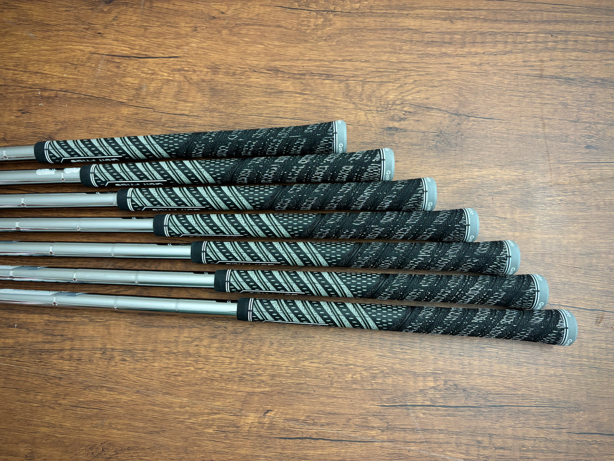 *NEW IN PLASTIC* Mizuno M-15 Iron Set 4-PW / True Temper AMT Silver Stiff