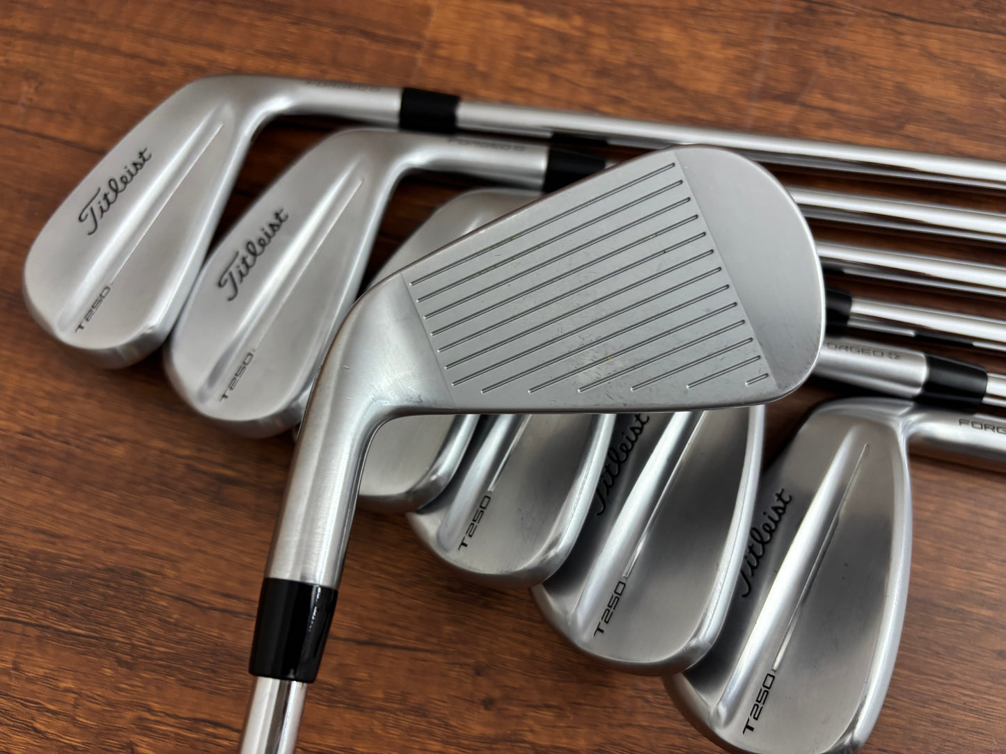 Titleist T250 '25 Iron Set 5-GW / True Temper AMT Red Stiff