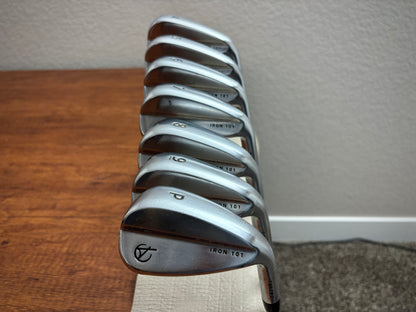 Takomo 101 Iron Set 4-PW / KBS Tour Lite Regular Flex