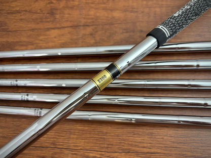 Mizuno Pro 241 Iron Set 5-PW / Dynamic Gold S300 Stiff