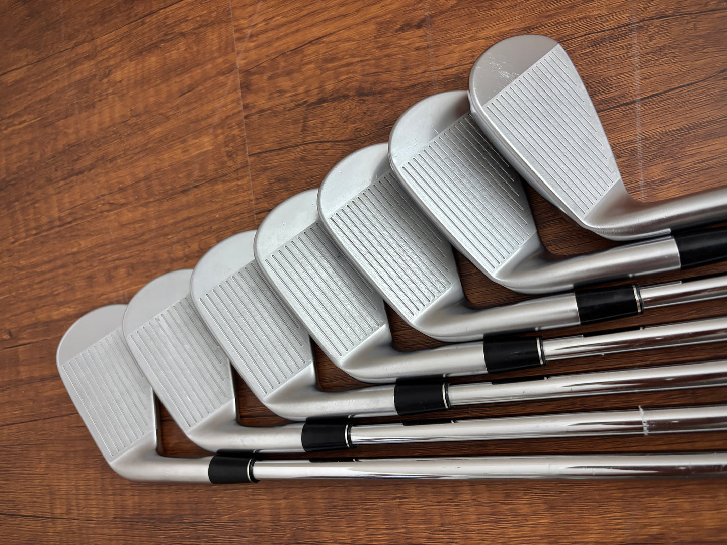 Srixon ZX7 Mkii Iron Set 4-PW / NS Pro 120 X-Stiff