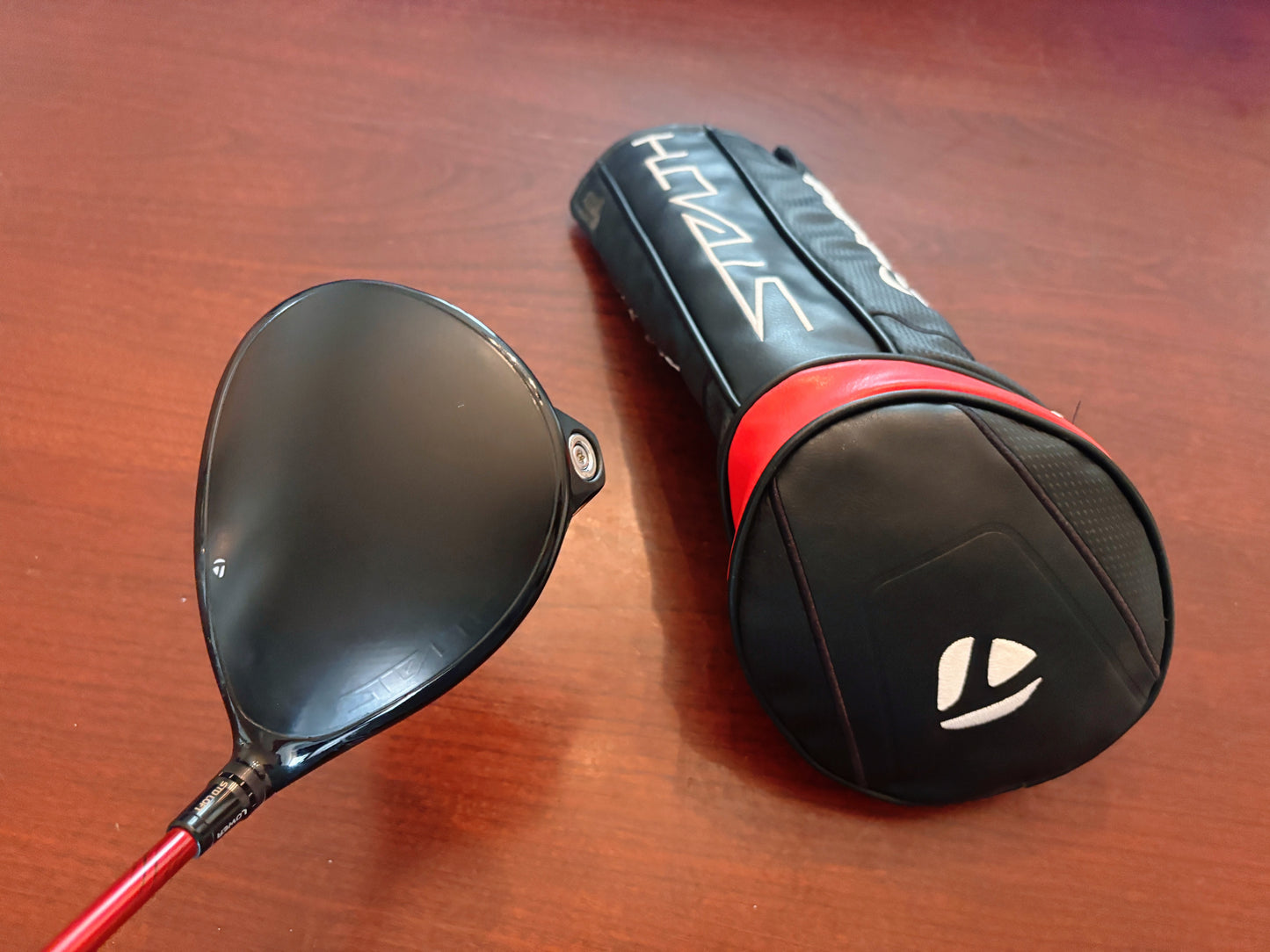 Taylormade Stealth Driver 10.5* + headcover / Regular Flex