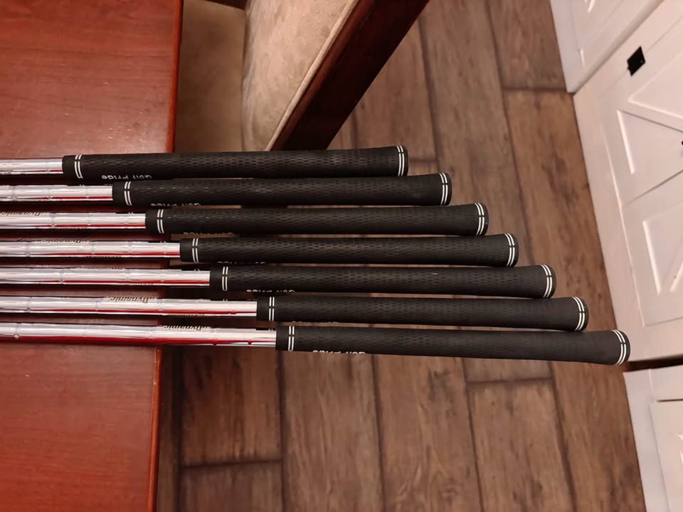 Mizuno JPX 923 Tour Iron Set 4-PW / Dynamic Gold X100 X-Stiff