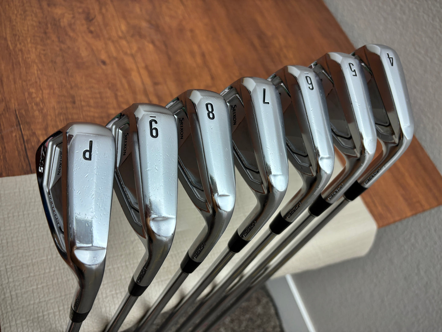 Srixon ZXi5 Iron Set 4-PW / NS Pro 120 Stiff