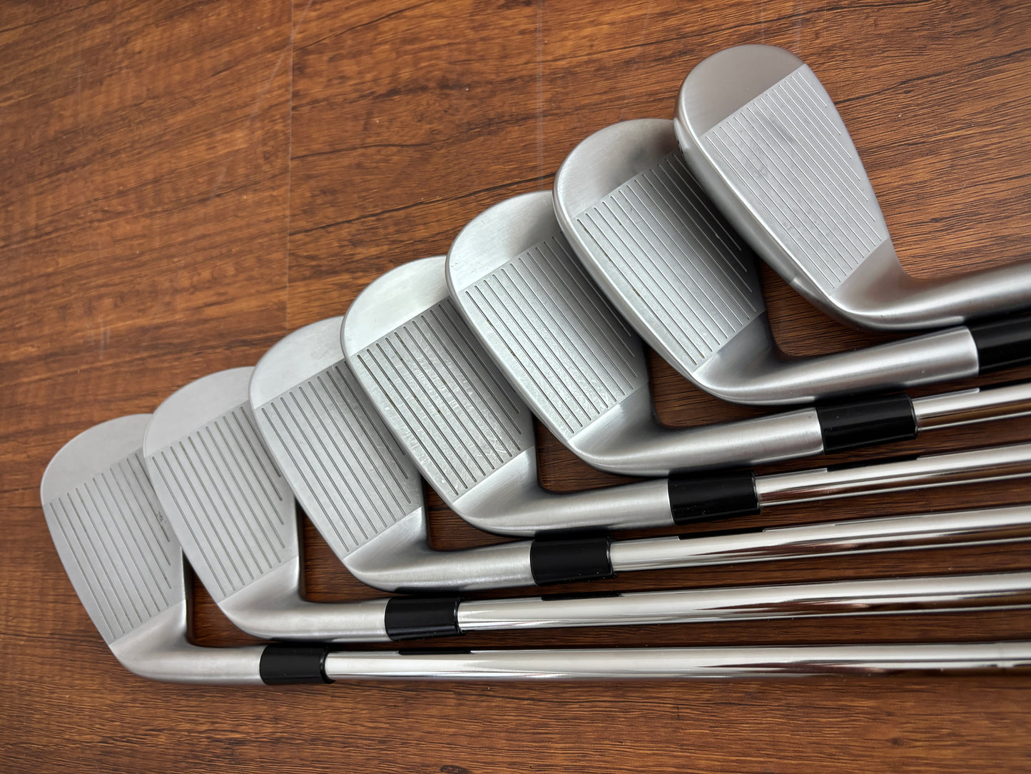 Taylormade P790 '25 Iron Set 5-AW / KBS Tour Lite Regular Flex