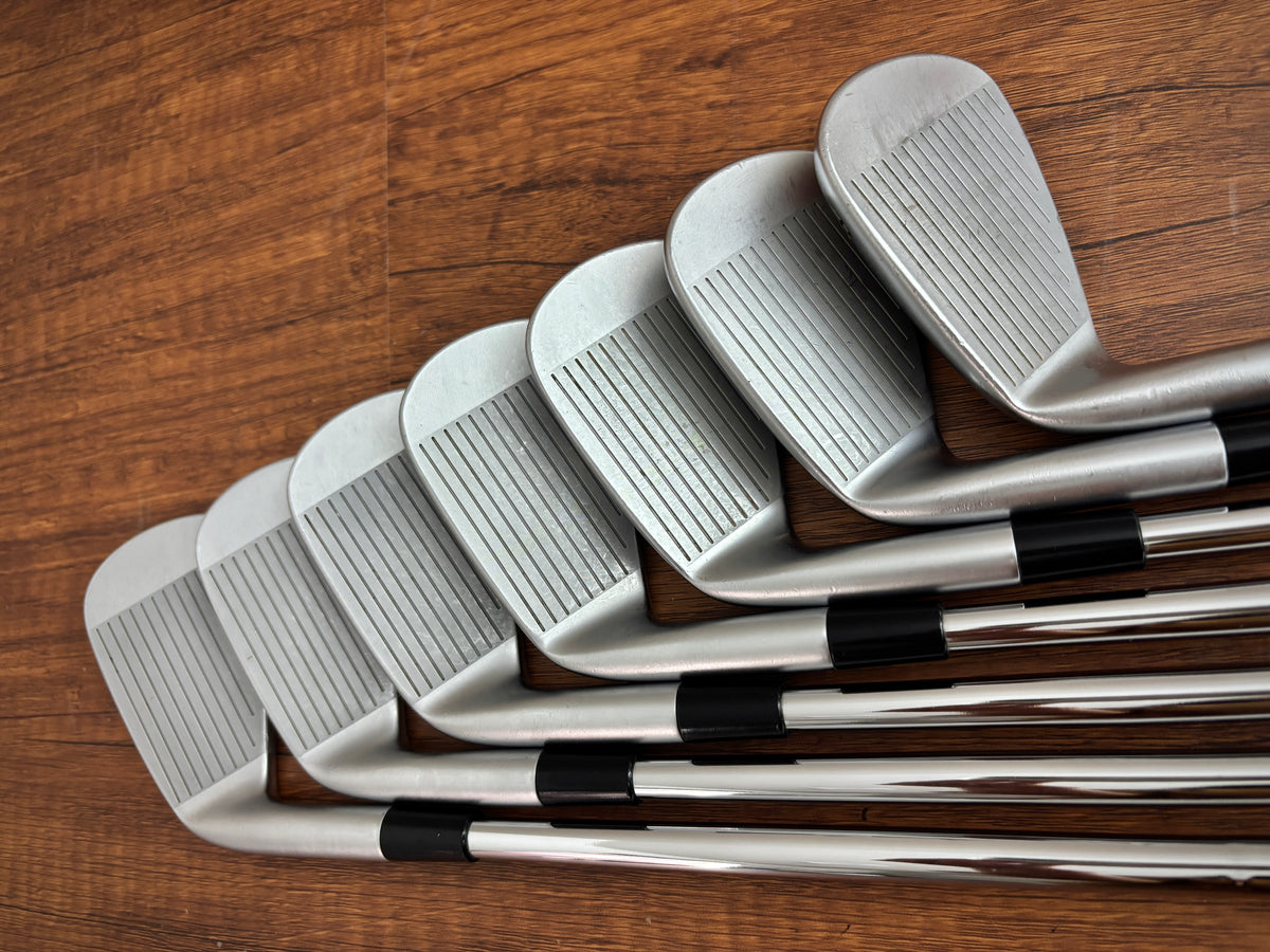 Taylormade P7MC '23 Iron Set 4-PW / Dynamic Gold X100 X-Stiff