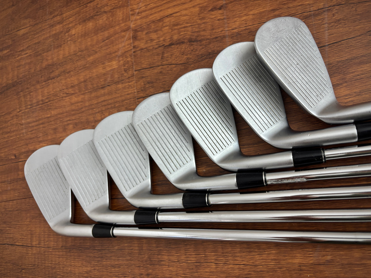 Srixon ZX4 Iron Set 4-PW / KBS Tour Lite Regular Flex