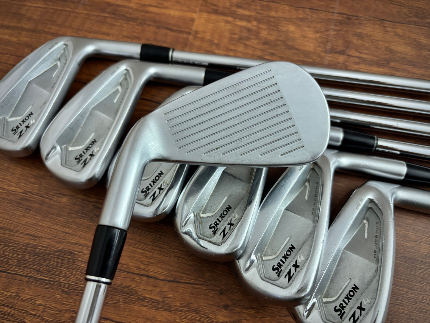 Srixon ZX4 Iron Set 4-PW / KBS Tour Lite Regular Flex