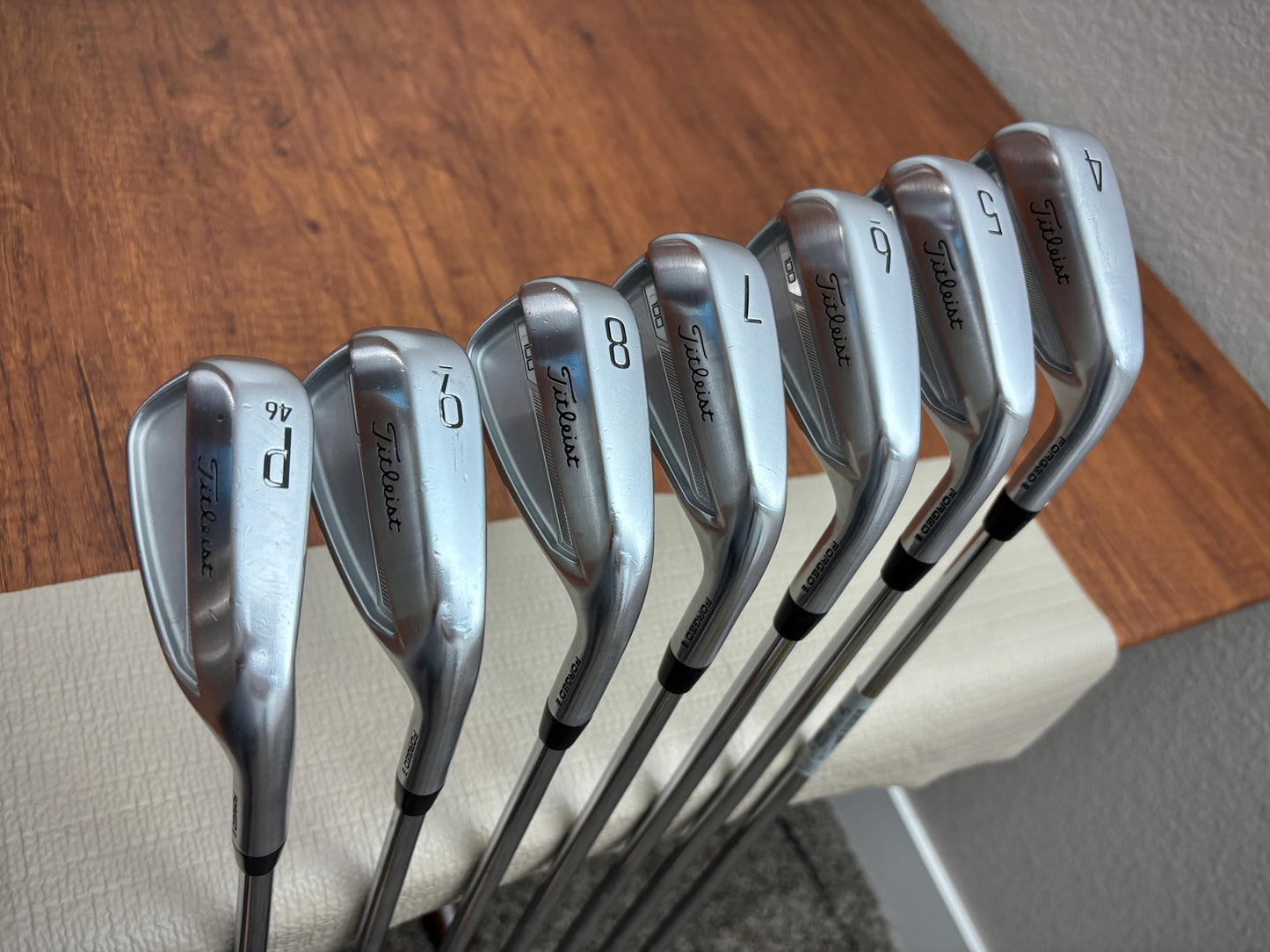 Titleist T100 ‘23 Iron Set 4-PW / True Temper AMT S300 Stiff