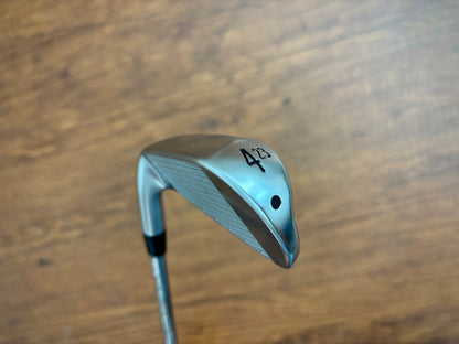 Srixon ZXiU 4-iron / Stiff