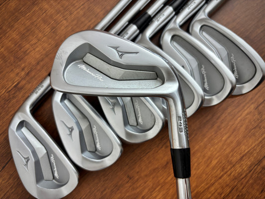 (+1”) Mizuno Pro 243 Iron Set 4-PW / Dynamic Gold X100 X-Stiff
