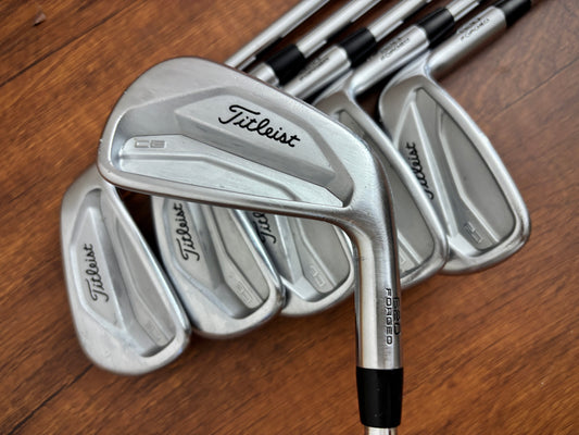Titleist 620 CB Iron Set 5-PW / True Temper AMT S300 Stiff